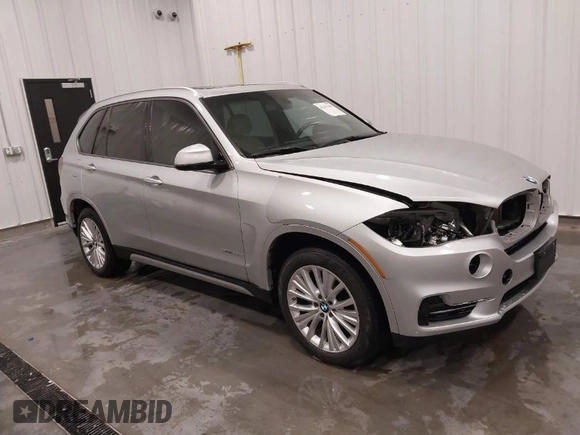 2017 BMW X5 xDrive35d with VIN 5UXKS4C33H0Y16355, listed as a IAAI auction lot 41392748 with 114,973 mi miles. Bid and sale history available at carsss.com. Image 1.