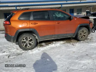 2015 Jeep Cherokee Trailhawk z VIN 1C4PJMBB1FW779321, wystawiony jako Copart lot #89139885 z przebiegiem 102 022 mil mil oraz Szkoda całkowita • Salvage title. Historia ofert i sprzedaży dostępna na DreamBid. Obrazek 3.