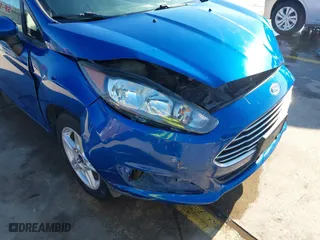 2019 Ford Fiesta SE with VIN 3FADP4BJ4KM160172, listed as a IAAI auction lot 41054213 with 71,147 mi miles. Bid and sale history available at carsss.com. Image 18.