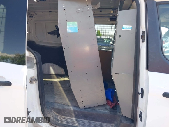 2015 Ford Transit Connect XLT z VIN NM0LS7F79F1203215, wystawiony jako IAAI lot #42217772 z przebiegiem 217 186 mil mil oraz . Historia ofert i sprzedaży dostępna na DreamBid. Obrazek 8.