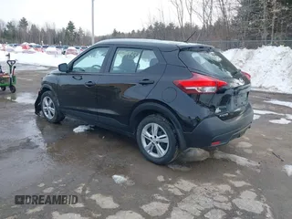 2019 Nissan Kicks S with VIN 3N1CP5CU5KL506517, listed as a IAAI auction lot 41647331 with 48,173 mi miles and . Bid and sale history available at carsss.com. Image 3.