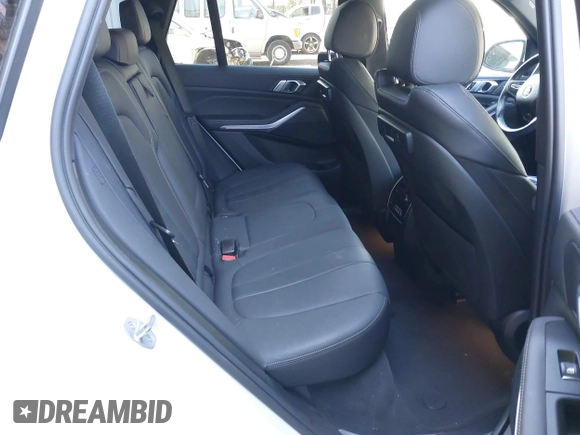 2022 BMW X5 xDrive40i with VIN 5UXCR6C03N9L92409, listed as a IAAI auction lot 42012166 with 40,947 mi miles and . Bid and sale history available at DreamBid. Image 8.