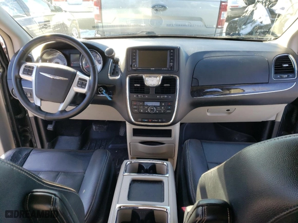 2015 Chrysler Town & Country Touring-L with VIN 2C4RC1CG2FR620036, listed as a Copart auction lot 38022414 with 140,784 mi miles and Salvage Title. Bid and sale history available at carsss.com. Image 8.