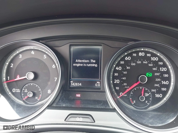 2018 Volkswagen Atlas 3.6L V6 SE with VIN 1V2LR2CA4JC560878, listed as a IAAI auction lot 42064189 with 142,834 mi miles. Bid and sale history available at carsss.com. Image 7.