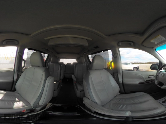 2011 Toyota Sienna XLE AAS with VIN 5TDYK3DC1BS069668, listed as a IAAI auction lot 42055430 with 212,167 mi miles and . Bid and sale history available at DreamBid. Image 19.