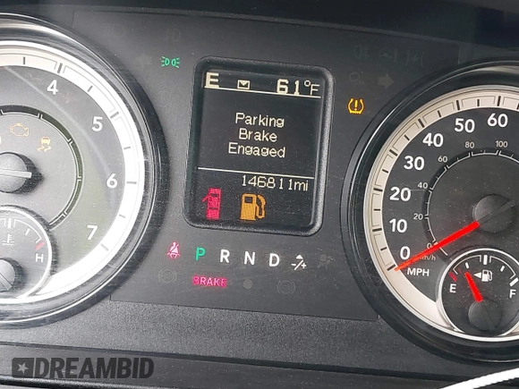 2017 Ram 1500 SLT z VIN 1C6RR6GG3HS775368, wystawiony jako IAAI lot #41374108 z przebiegiem 146 811 mil mil oraz . Historia ofert i sprzedaży dostępna na DreamBid. Obrazek 16.