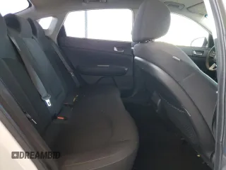 2019 Kia Optima LX z VIN 5XXGT4L39KG336198, wystawiony jako Copart lot #58867975 z przebiegiem 83 992 mil mil oraz Szkoda całkowita • Salvage title. Historia ofert i sprzedaży dostępna na DreamBid. Obrazek 10.