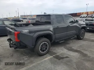 2025 Toyota Tacoma SR with VIN 3TMLB5JN4SM104263, listed as a Copart auction lot 54402775 with 1,010 mi miles and Salvage Title. Bid and sale history available at DreamBid. Image 3.