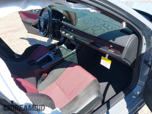 2025 Honda Civic Si with VIN 2HGFE1E54SH474457, listed as a IAAI auction lot 41978147 with 1,558 mi miles and . Bid and sale history available at DreamBid. Image 5.