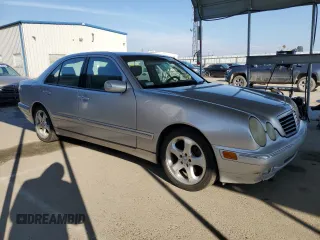 2002 Mercedes-Benz E-Class with VIN WDBJF65J12B488632, listed as a Copart auction lot 87060504 with 273,135 mi miles and Salvage Title. Bid and sale history available at carsss.com. Image 4.