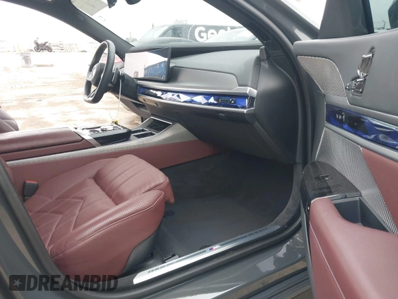 2024 BMW 7 Series 740i with VIN WBA23EH01RCP35452, listed as a IAAI auction lot 42064471 with 13,657 mi miles and . Bid and sale history available at DreamBid. Image 5.