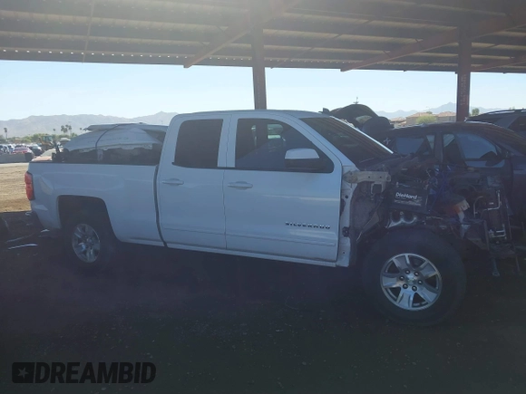 2015 Chevrolet Silverado 1500 LT with VIN 1GCRCREC6FZ423241, listed as a IAAI auction lot 40707309 with 114,778 mi miles. Bid and sale history available at carsss.com. Image 14.