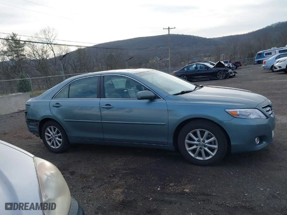 2011 Toyota Camry LE with VIN 4T1BF3EK6BU593163, listed as a IAAI auction lot 41878100 with 260,566 mi miles. Bid and sale history available at carsss.com. Image 14.