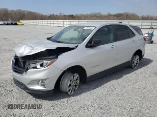 2020 Chevrolet Equinox LS z VIN 3GNAXFEVXLS688195, wystawiony jako Copart lot #49678465 z przebiegiem 208 434 mil mil oraz Szkoda całkowita • Salvage title. Historia ofert i sprzedaży dostępna na DreamBid. Obrazek 1.