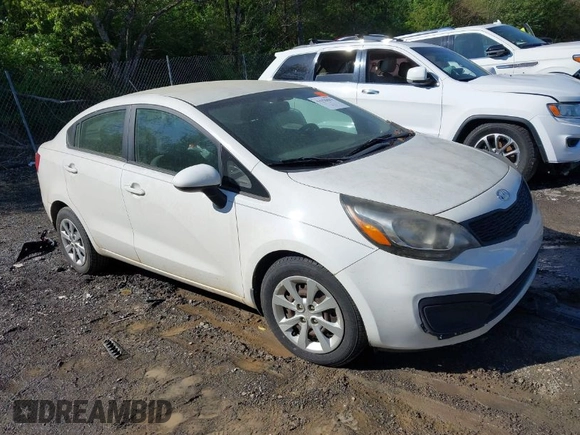 2013 Kia Rio LX with VIN KNADM4A32D6284804, listed as a IAAI auction lot 41935043 with 224,279 mi miles. Bid and sale history available at carsss.com. Image 1.
