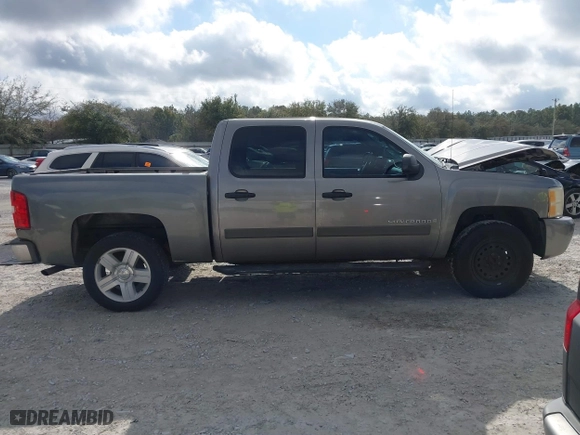 2007 Chevrolet Silverado 1500 LT w/1LT with VIN 3GCEC13J27G510315, listed as a IAAI auction lot 41509767 with 273,602 mi miles. Bid and sale history available at carsss.com. Image 14.