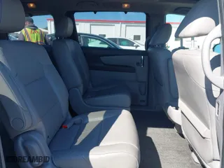 2016 Honda Odyssey Touring Elite with VIN 5FNRL5H91GB158499, listed as a IAAI auction lot 41899037 with 119,364 mi miles. Bid and sale history available at carsss.com. Image 8.