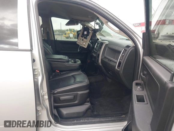 2015 Ram 2500 Tradesman z VIN 3C6UR5CL7FG557414, wystawiony jako IAAI lot #41829862 z przebiegiem 106 106 mil mil oraz . Historia ofert i sprzedaży dostępna na DreamBid. Obrazek 5.