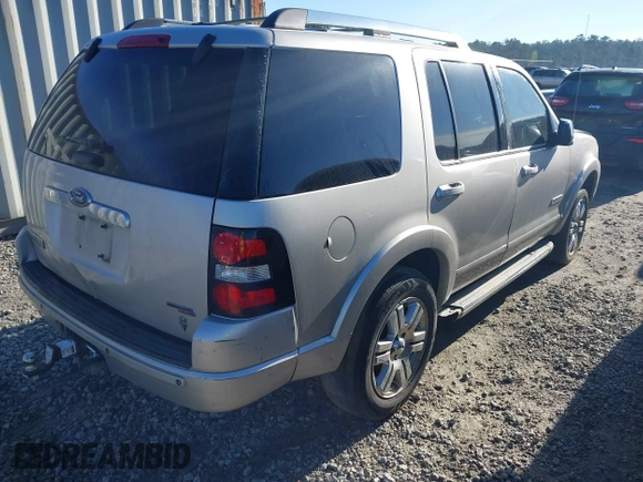 2006 Ford Explorer Limited with VIN 1FMEU75856UA13793, listed as a IAAI auction lot 41715380 with 323,292 mi miles and . Bid and sale history available at DreamBid. Image 4.