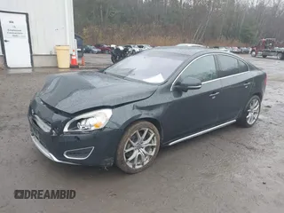 2012 Volvo S60 T6 with VIN YV1902FH4C2057577, listed as a IAAI auction lot 40925761 with 113,682 mi miles. Bid and sale history available at carsss.com. Image 17.