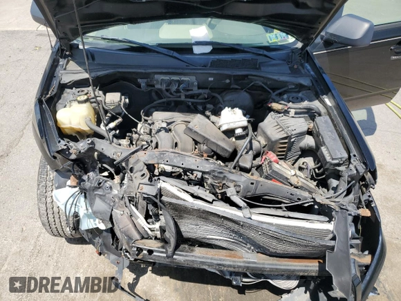 2008 Mercury Mariner z VIN 4M2CU91168KJ48614, wystawiony jako Copart lot #56472025 z przebiegiem 95 238 mil mil oraz Szkoda całkowita • Salvage title. Historia ofert i sprzedaży dostępna na DreamBid. Obrazek 12.
