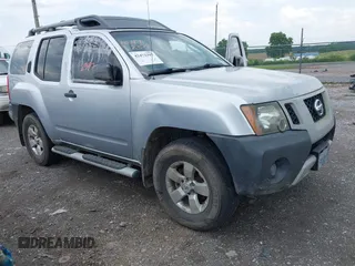 2009 Nissan Xterra X z VIN 5N1AN08W19C502795, wystawiony jako IAAI lot #42472397 z przebiegiem 152 860 mil mil oraz . Historia ofert i sprzedaży dostępna na DreamBid. Obrazek 1.