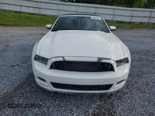 2013 Ford Mustang V6 with VIN 1ZVBP8EM6D5260939, listed as a Copart auction lot 51294575 with 151,831 mi miles and Salvage title. Bid and sale history available at DreamBid. Image 5.