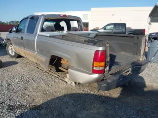 2002 Chevrolet Silverado 1500 LS with VIN 2GCEC19V721384769, listed as a IAAI auction lot 42016625 with Not Provided miles and . Bid and sale history available at DreamBid. Image 3.