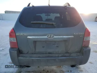 2008 Hyundai Tucson GL with VIN KM8JM72D68U753257, listed as a Copart auction lot 88053695 with 300,344 mi miles and Clean Title. Bid and sale history available at carsss.com. Image 6.