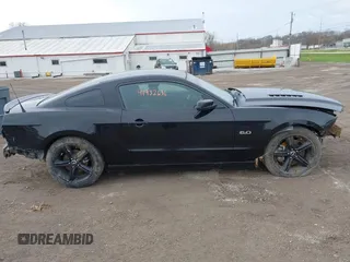 2014 Ford Mustang GT с VIN 1ZVBP8CF3E5283990, выставлен на аукционе IAAI как лот 41932636 с пробегом 94 315 миль миль и . История ставок и продаж доступна на DreamBid. Изображение 13.