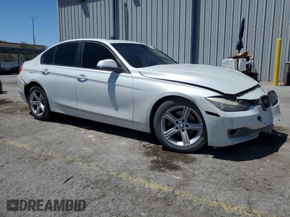 2015 BMW 3 Series 328i с VIN WBA3A5G57FNS86060, выставлен на аукционе Copart как лот 57495985 с пробегом 120 558 миль миль и Списание • Salvage title. История ставок и продаж доступна на DreamBid. Изображение 4.