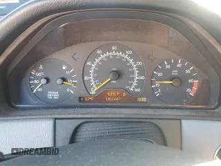 1998 Mercedes-Benz E-Class with VIN WDBJF65F3WA663759, listed as a Copart auction lot 84286624 with 181,447 mi miles and Clean Title. Bid and sale history available at carsss.com. Image 9.
