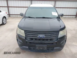2016 Ford Utility Police Interceptor with VIN 1FM5K8AR9GGB44638, listed as a IAAI auction lot 42020602 with 136,518 mi miles. Bid and sale history available at carsss.com. Image 12.