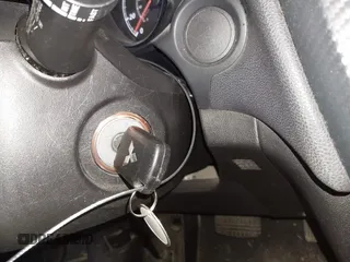 2018 Mitsubishi Outlander ES z VIN JA4AP3AU1JZ034958, wystawiony jako IAAI lot #41298536 z przebiegiem 145 267 mil mil oraz . Historia ofert i sprzedaży dostępna na DreamBid. Obrazek 11.