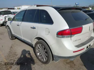 2013 Lincoln MKX with VIN 2LMDJ6JK0DBL02510, listed as a IAAI auction lot 41775660 with 137,755 mi miles. Bid and sale history available at carsss.com. Image 3.