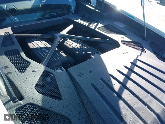 2015 Lamborghini Huracan z VIN ZHWUC1ZF8FLA03249, wystawiony jako IAAI lot #40731247 z przebiegiem 11 871 mil mil oraz . Historia ofert i sprzedaży dostępna na DreamBid. Obrazek 10.