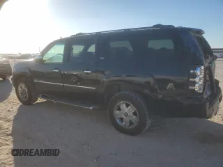 2008 Chevrolet Suburban LT w/2LT with VIN 3GNFK16398G189919, listed as a Copart auction lot 41991075 with 186,747 mi miles and Salvage Title. Bid and sale history available at carsss.com. Image 2.