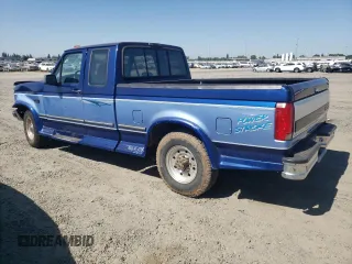 1996 Ford F-250 with VIN 1FTHX25F5TEA34031, listed as a Copart auction lot 61103364 with 168,139 mi miles and Salvage Title. Bid and sale history available at carsss.com. Image 2.
