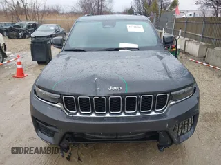 2024 Jeep Grand Cherokee Altitude z VIN 1C4RJHAG7RC156367, wystawiony jako IAAI lot #41718501 z przebiegiem 35 206 mil mil oraz . Historia ofert i sprzedaży dostępna na DreamBid. Obrazek 12.