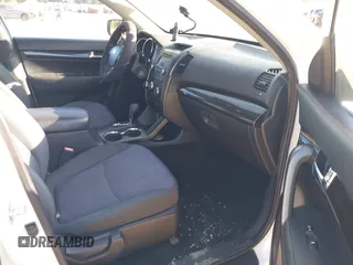 2013 Kia Sorento LX with VIN 5XYKT3A60DG349289, listed as a IAAI auction lot 42063515 with 138,676 mi miles and . Bid and sale history available at carsss.com. Image 5.