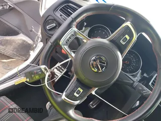 2019 Volkswagen GTI S z VIN 3VW6T7AU5KM020317, wystawiony jako IAAI lot #41790449 z przebiegiem 71 195 mil mil oraz . Historia ofert i sprzedaży dostępna na DreamBid. Obrazek 11.