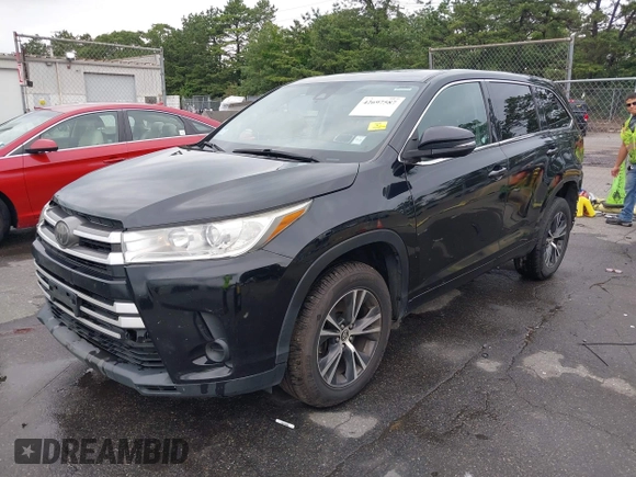 2018 Toyota Highlander LE with VIN 5TDZZRFH2JS246805, listed as a IAAI auction lot 42697587 with 287,457 mi miles and . Bid and sale history available at DreamBid. Image 2.