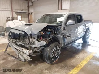 2021 Toyota Tacoma 2WD SR5 with VIN 5TFAZ5CN6MX106819, listed as a IAAI auction lot 41297883 with 97,153 mi miles. Bid and sale history available at carsss.com. Image 18.