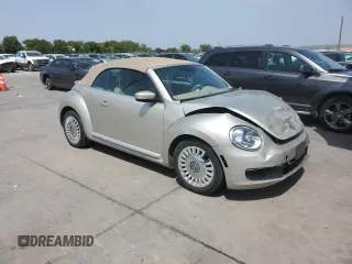 2015 Volkswagen Beetle 1.8T с VIN 3VW517AT5FM804169, выставлен на аукционе Copart как лот 65981544 с пробегом 104 754 миль миль и Списание • Salvage title. История ставок и продаж доступна на DreamBid. Изображение 4.