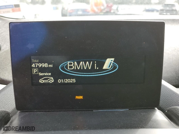 2018 BMW i3 with VIN WBY7Z2C55JVE64933, listed as a Copart auction lot 62085683 with 47,998 mi miles. Bid and sale history available at carsss.com. Image 9.