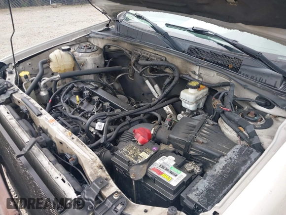 2010 Mercury Mariner with VIN 4M2CN8B73AKJ05123, listed as a IAAI auction lot 42512923 with 240,736 mi miles and . Bid and sale history available at DreamBid. Image 10.