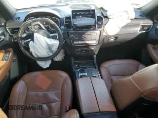 2017 Mercedes-Benz GLE 43 AMG с VIN 4JGDA6EB6HA985420, выставлен на аукционе Copart как лот 42931465 с пробегом 79 651 миль миль и Списание • Salvage title. История ставок и продаж доступна на DreamBid. Изображение 8.