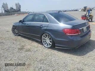 2010 Mercedes-Benz E 550 Luxury с VIN WDDHF7CB7AA225685, выставлен на аукционе Copart как лот 60713225 с пробегом 176 210 миль миль и Списание • Salvage title. История ставок и продаж доступна на DreamBid. Изображение 2.