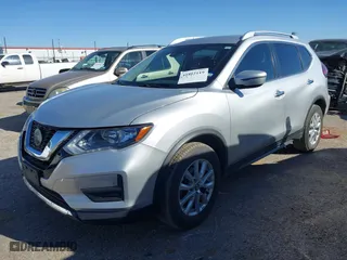 2020 Nissan Rogue SV with VIN JN8AT2MV2LW112222, listed as a IAAI auction lot 41852119 with 248,125 mi miles. Bid and sale history available at carsss.com. Image 2.