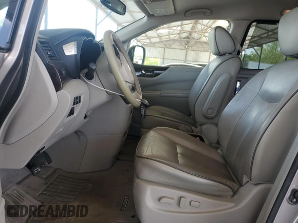 2013 Nissan Quest LE z VIN JN8AE2KP2D9066289, wystawiony jako Copart lot #53097475 z przebiegiem 122 150 mil mil oraz Szkoda całkowita • Salvage title. Historia ofert i sprzedaży dostępna na DreamBid. Obrazek 7.